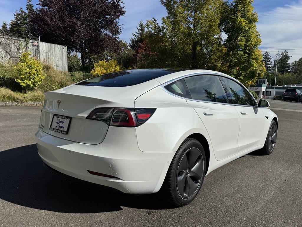 Used 2019 Tesla Model 3 RWD image 4