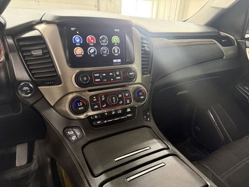 Used 2016 GMC Yukon XL Denali image 18