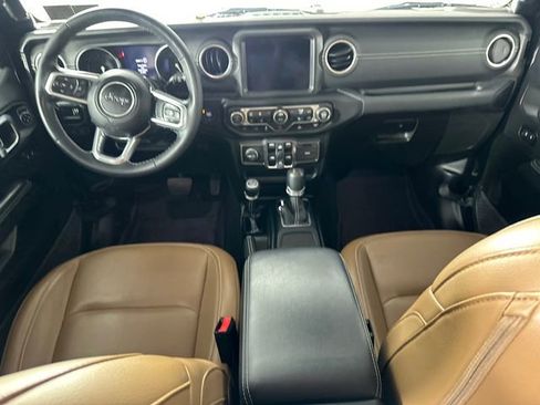 Used 2023 Jeep Wrangler Unlimited Sahara w/ Cold Weather Group AWD/4WD image 18
