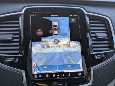 Used 2024 Volvo XC90 T8 Plus w/ Protection Package Premier image 21