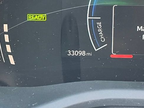 Used 2025 Toyota Camry SE FWD image 24