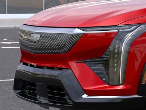 New 2025 Cadillac Optiq Luxury 1 image 13