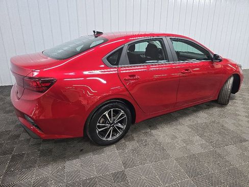 Used 2023 Kia Forte LXS w/ LXS Technology Package FWD image 3