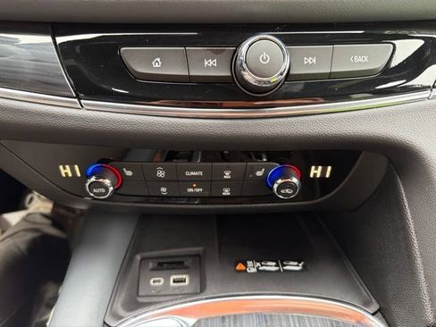 Used 2023 Buick Enclave Essence w/ Sport Touring Edition AWD/4WD image 31