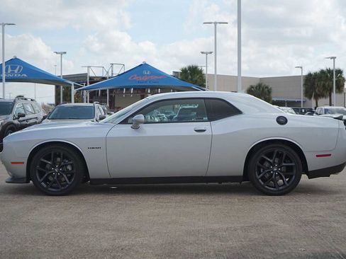 Used 2022 Dodge Challenger R/T w/ Blacktop Package image 3