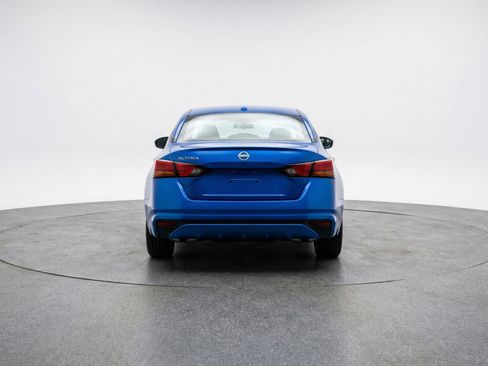 Used 2025 Nissan Altima 2.5 SV image 7