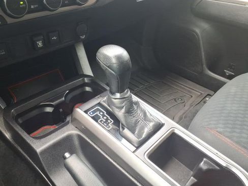 Used 2021 Toyota Tacoma SR5 RWD image 16