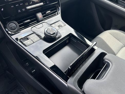 Used 2023 Subaru Solterra AWD image 36