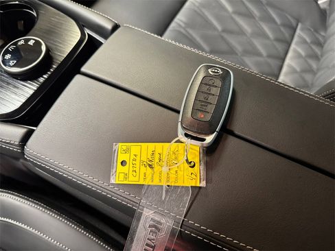 Used 2024 Nissan Rogue Platinum w/ Platinum Premium Package image 32