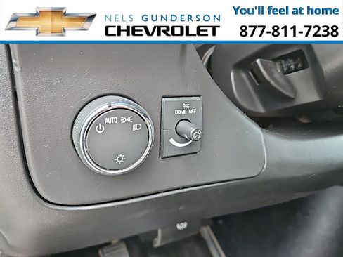 Used 2017 Chevrolet Express 3500 Extended image 17