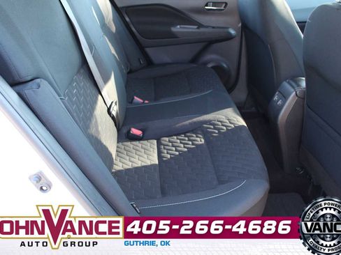 Used 2022 Nissan Kicks SV image 20