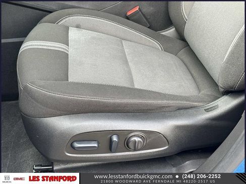 Used 2025 Chevrolet Blazer LT w/ Driver Confidence Package FWD image 18