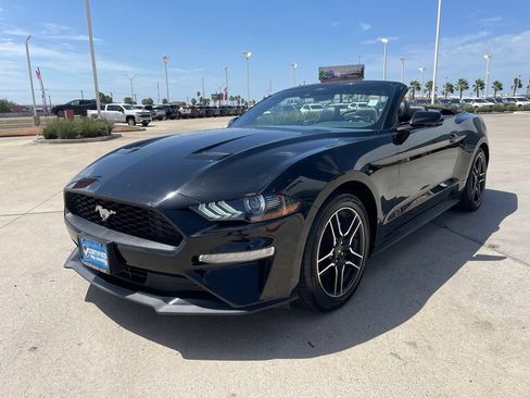 Used 2023 Ford Mustang Premium RWD image 5