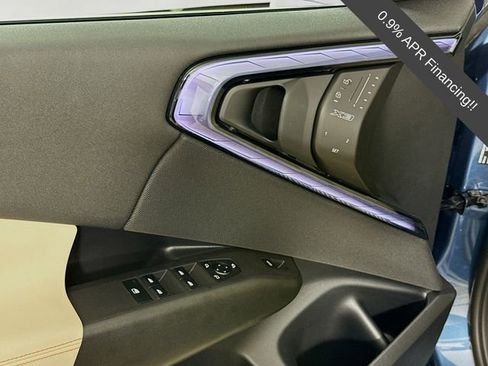 Used 2025 BMW X3 xDrive30i w/ Premium Package image 18