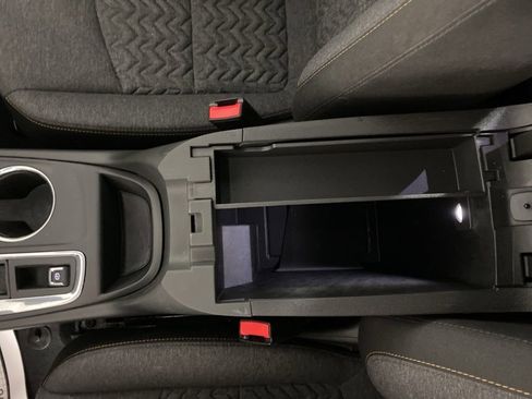Used 2023 Chevrolet Equinox LT AWD/4WD image 18