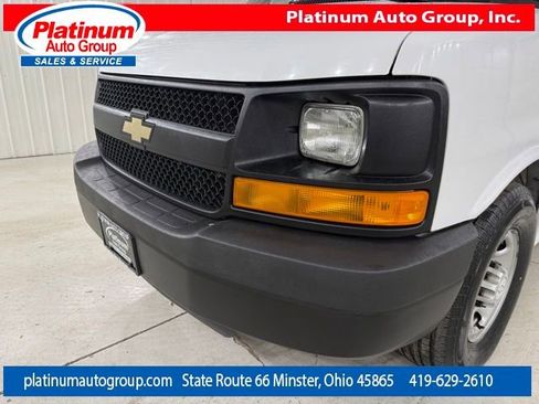 Used 2016 Chevrolet Express 3500 Extended image 48