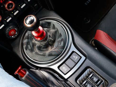 Used 2018 Subaru BRZ tS image 40