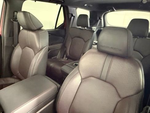 Used 2025 Honda Pilot Black Edition image 31