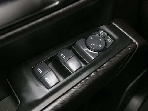 Used 2024 Chevrolet Silverado 1500 Custom image 31