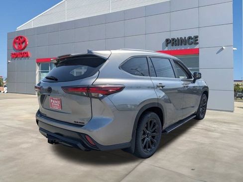 New 2026 Toyota Highlander XLE AWD/4WD image 4