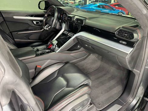 Used 2019 Lamborghini Urus image 19