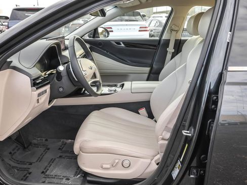 Used 2022 Genesis G80 2.5T image 6