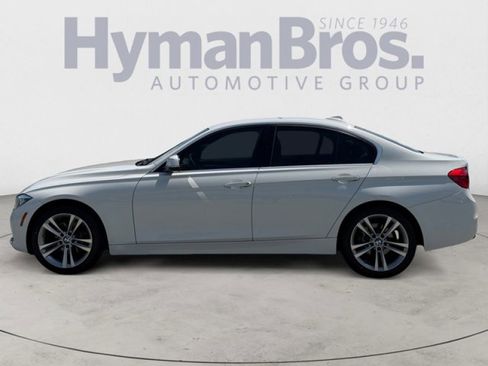 Used 2017 BMW 330i Sedan RWD image 6