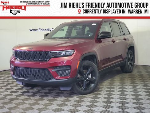 Used 2024 Jeep Grand Cherokee Altitude image 1