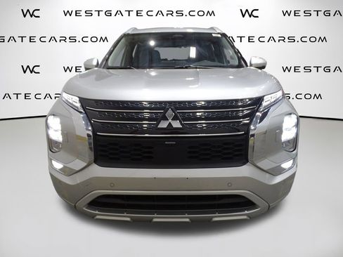 Used 2023 Mitsubishi Outlander SEL image 4