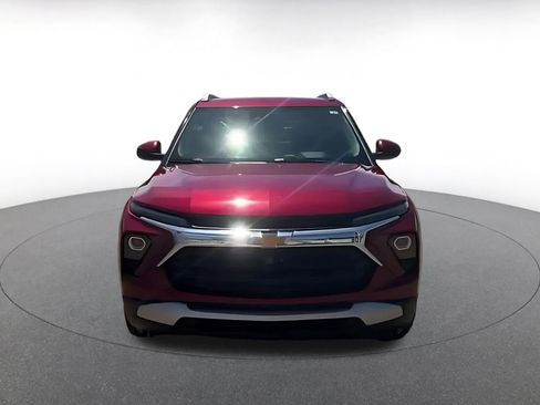 Used 2025 Chevrolet TrailBlazer LT image 3