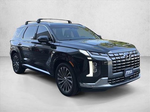Used 2023 Hyundai Palisade Calligraphy AWD/4WD image 3