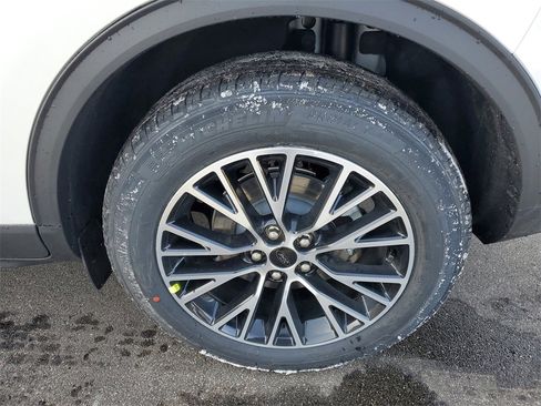 New 2026 Ford Escape SE w/ PHEV Premium Package image 32