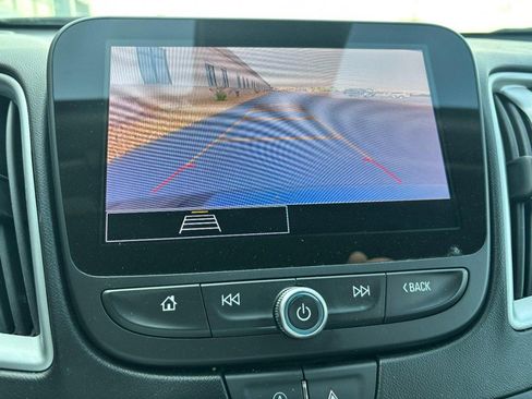 Used 2024 Chevrolet Malibu LT FWD image 22