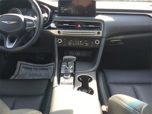 Used 2025 Genesis G70 2.5T image 41