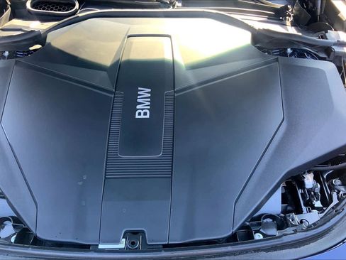 New 2026 BMW i7 eDrive50 w/ Executive Package image 16