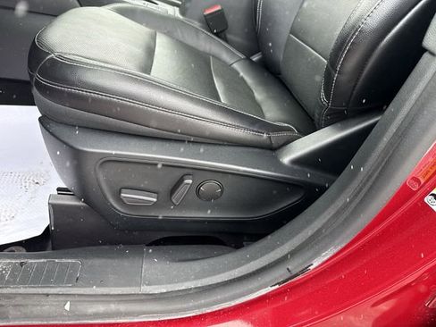 Used 2020 Ford Escape Titanium w/ Titanium Premium Package 2.0 image 16