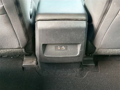 Used 2022 Nissan Frontier SV image 25