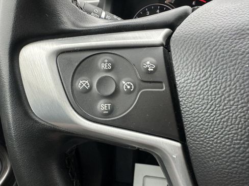 Used 2023 GMC Acadia SLT image 38