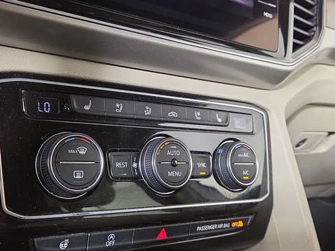 Used 2018 Volkswagen Atlas SEL Premium AWD/4WD image 19