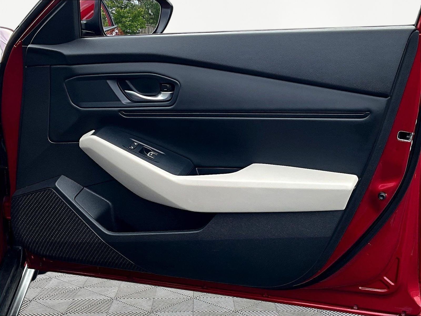 Used 2024 Honda Accord EX image 26