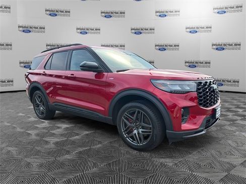 New 2025 Ford Explorer ST-Line w/ ST-Line Street Pack image 7