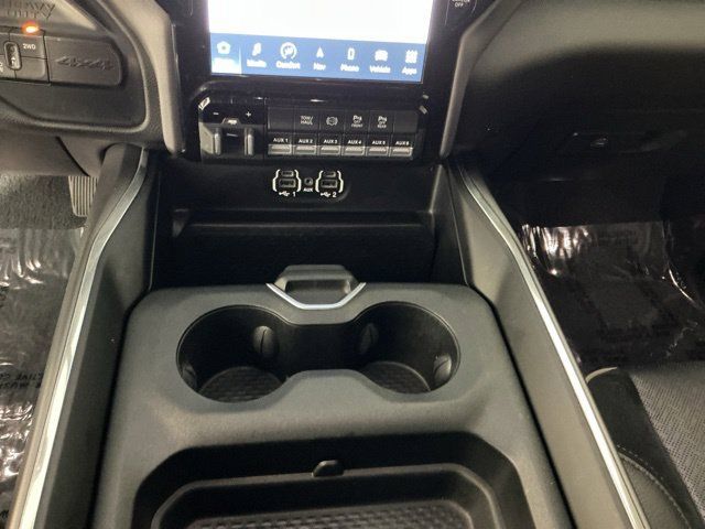Used 2022 RAM 2500 Laramie AWD/4WD image 22