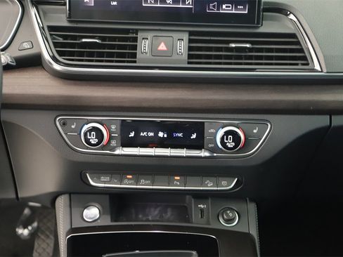 Certified 2022 Audi Q5 2.0T Premium Plus w/ Premium Plus Package image 21
