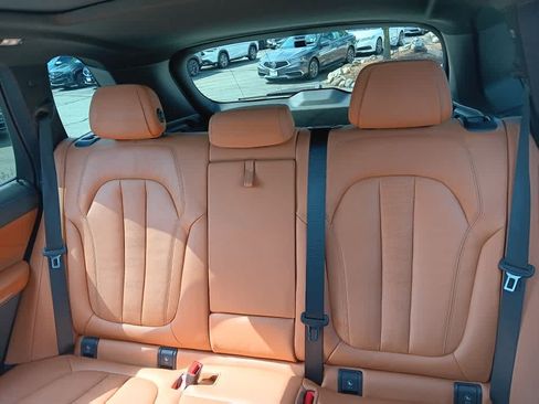 Used 2021 BMW X5 xDrive40i w/ M Sport Package AWD/4WD image 13