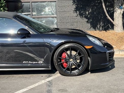 Used 2017 Porsche 911 Targa 4S image 21