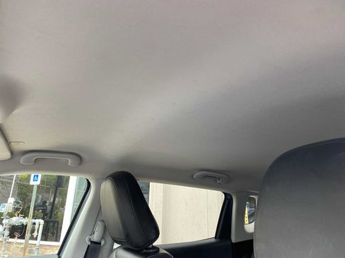 Used 2021 Jeep Compass Latitude AWD/4WD image 27