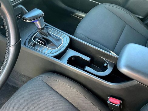 Used 2024 Hyundai Kona SEL image 5