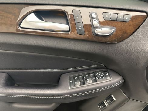 Used 2019 Mercedes-Benz GLS 450 4MATIC image 27