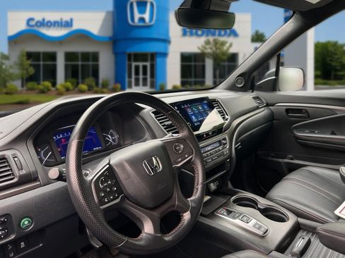 Used 2023 Honda Passport TrailSport image 14