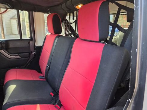 Used 2016 Jeep Wrangler Unlimited Sport w/ Quick Order Package 24S AWD/4WD image 37